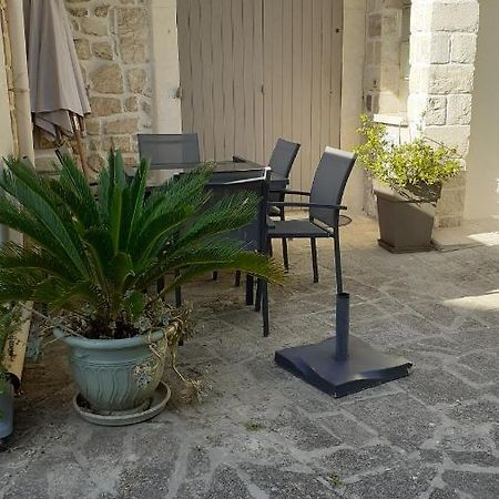 Ma Petite Maison Dans..... Maussane-les-Alpilles Exterior foto